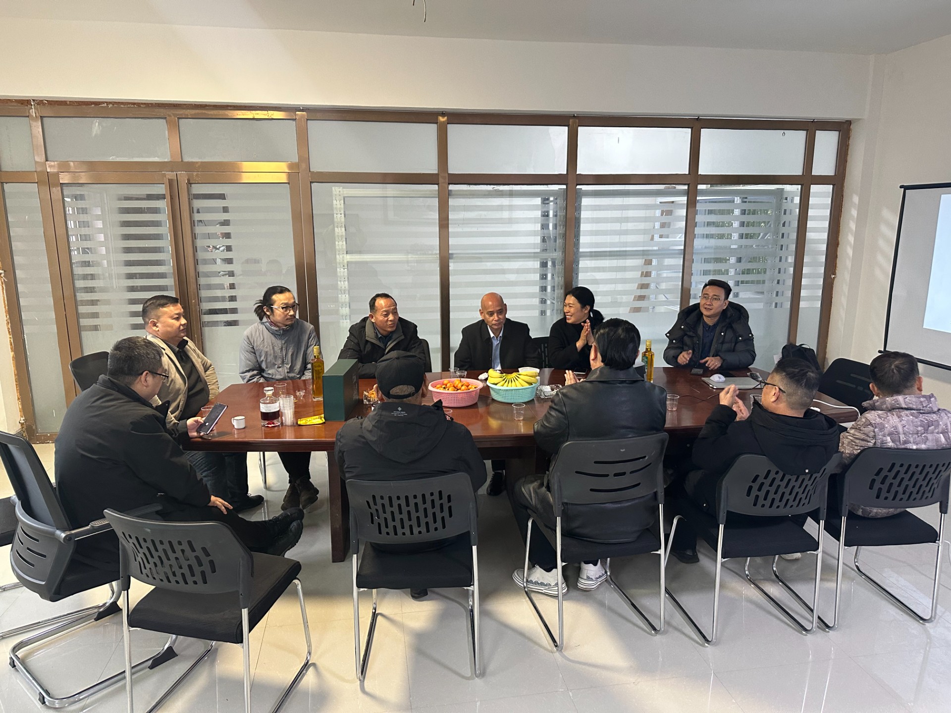 1767780493535925.jpg 1767780493535925.jpg